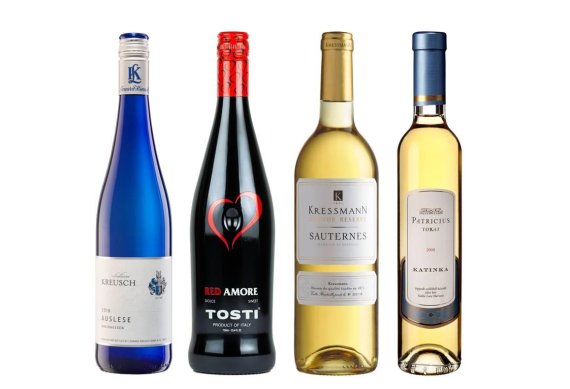 '레오나르드 커리쉬 사파이어 셀렉션 아우스레제', '또스띠 레드 아모레', '크레스만 그랑 리저브 쏘떼른', '패트리셔스 토카이 레이트 하베스트 카틴카'(왼쪽부터 순서대로) 